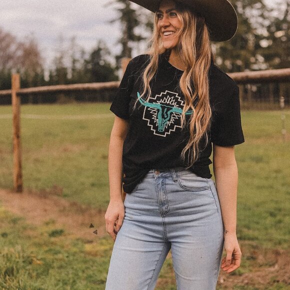 THE SANTA FE GRAPHIC TEE SHIRT DESIGNED BY 2FLYCO. NEW IN PACKAGE - Picture 3 of 9